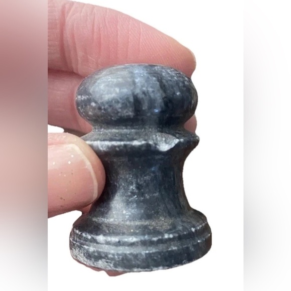 Vintage Black And White Marble Chess Pieces 28 Pieces Total - Picture 11 of 12